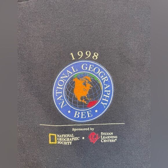 VINTAGE National Geography Bee 1998 Graphic T-shirt Men XL Blue 90s - Picture 2 of 5